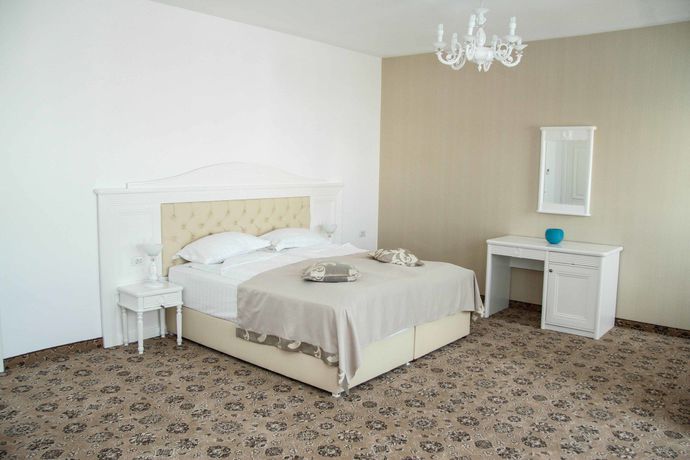 Imagen de la habitación del Hotel Pik Elegance. Foto 7