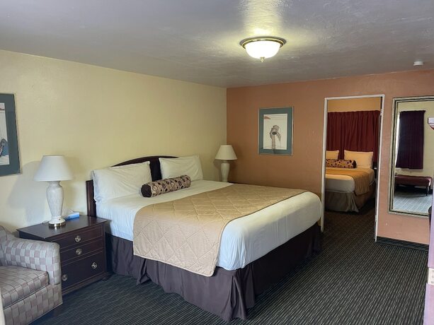 Imagen de la habitación del Hotel Pikes Peak Inn. Foto 12