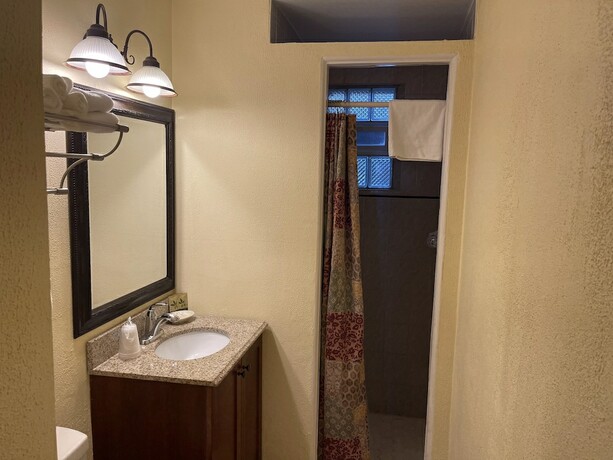 Imagen de la habitación del Hotel Pikes Peak Inn. Foto 13