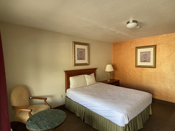 Imagen de la habitación del Hotel Pikes Peak Inn. Foto 20