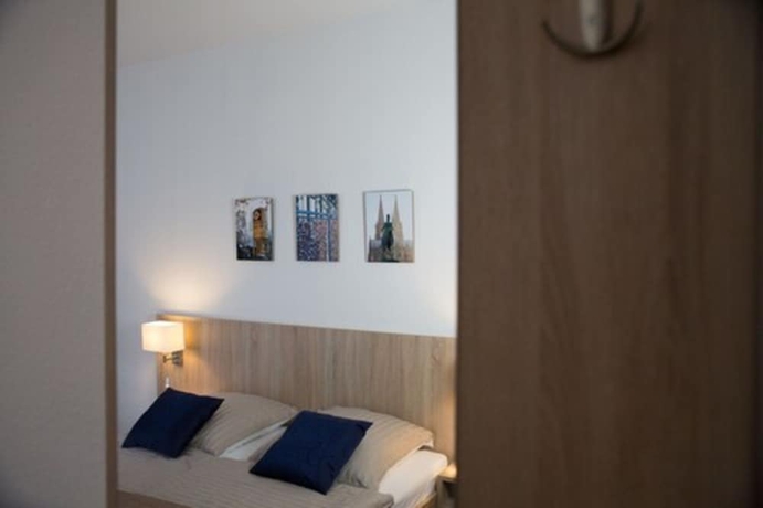 Imagen de la habitación del Hotel Pilar Garni. Foto 8