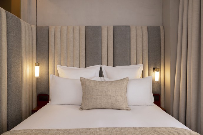 Imagen de la habitación del Hotel Pilgrim, Barrio Latino-Pante&oacute;n. Foto 10