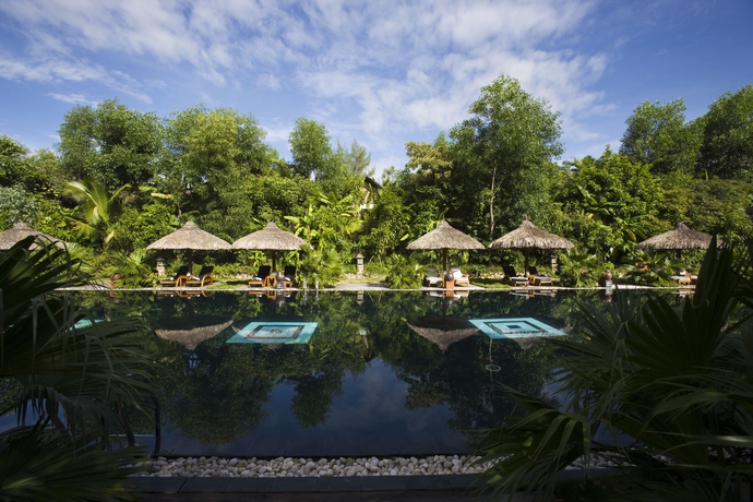 Imagen de la piscina del Hotel Pilgrimage Village Hue. Foto 11