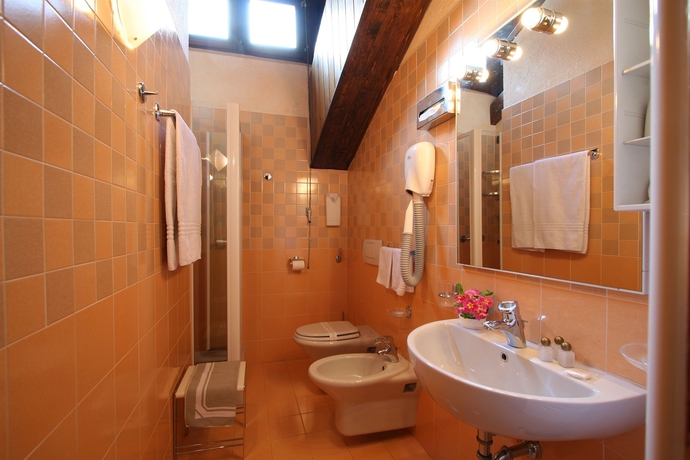 Imagen de la habitación del Hotel Pilier D'angle. Foto 8