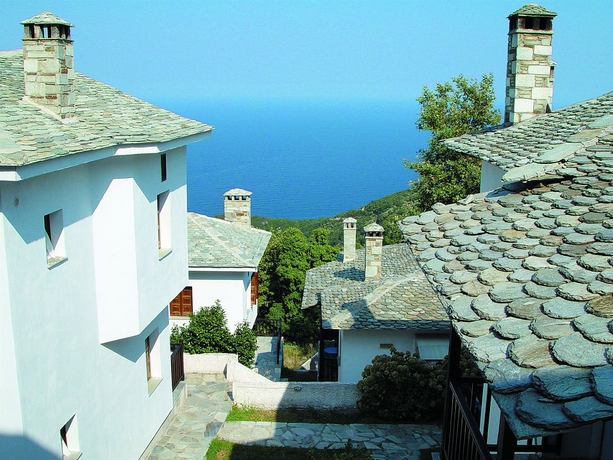 Imagen de los exteriores del Hotel Pilio Sea Horizon. Foto 6