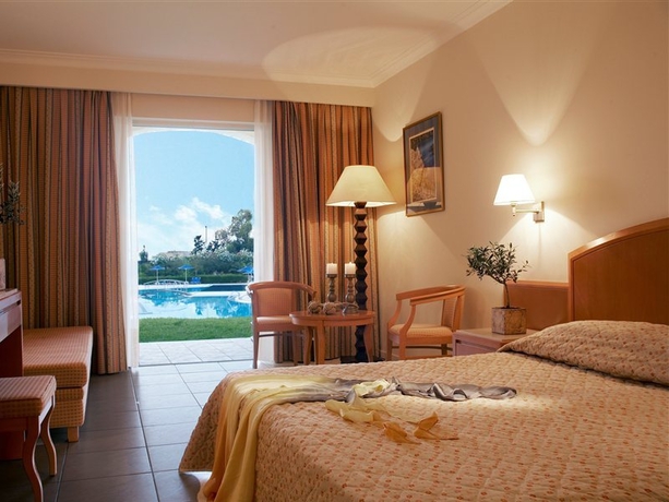 Imagen general del Hotel Pilot Beach Resort. Foto 6