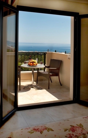 Imagen de la habitación del Hotel Pilot's Villas Luxury Suites. Foto 3