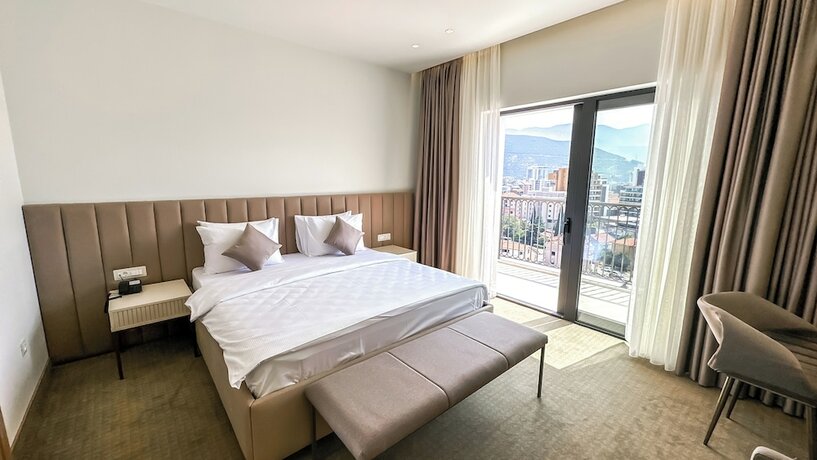 Imagen de la habitación del Hotel Pima Budva. Foto 15