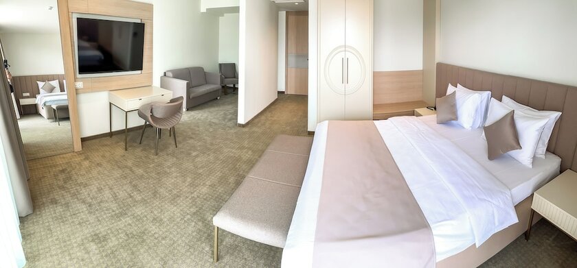 Imagen de la habitación del Hotel Pima Budva. Foto 16