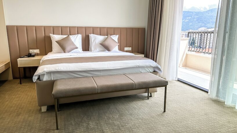 Imagen de la habitación del Hotel Pima Budva. Foto 18