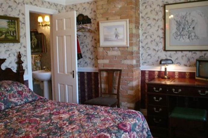 Imagen de la habitación del Hotel Pimblett's Downtown Toronto Bandb. Foto 4