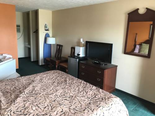 Imagen de la habitación del Hotel Pin Oak Parkway Inn. Foto 6