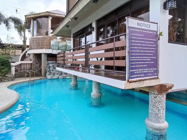 Imagen de la piscina del Hotel Pina Colina. Foto 18