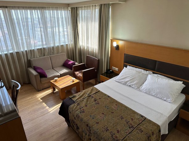 Imagen de la habitación del Hotel Pinar Elite. Foto 14
