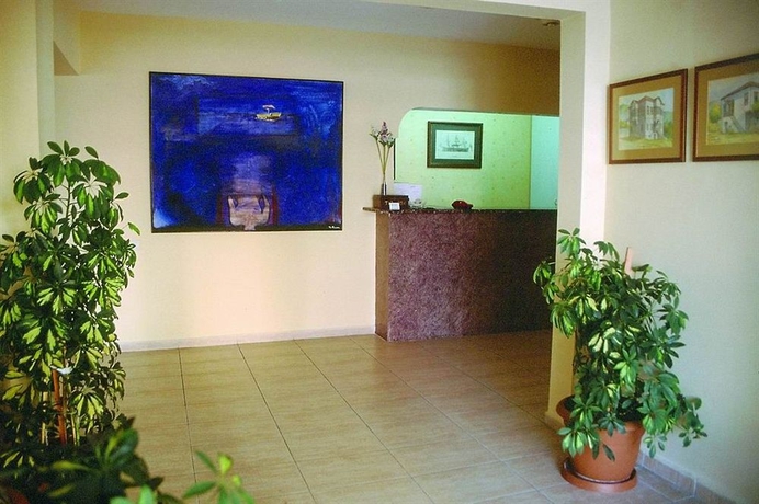 Imagen de los interiores del Hotel Pinar. Foto 5