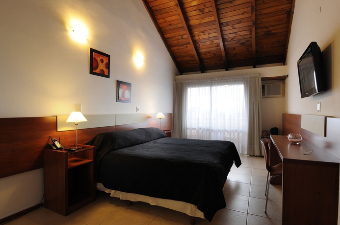 Imagen de la habitación del Hotel Pinares Del Cerro Resort and Suites. Foto 8