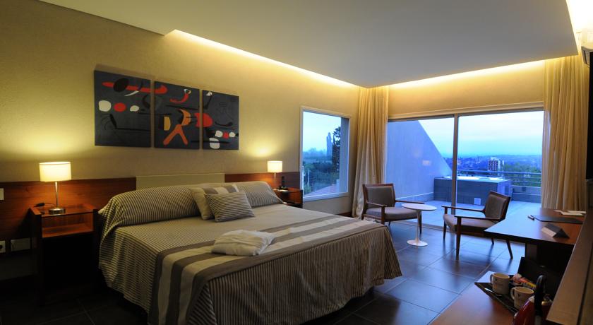 Imagen general del Hotel Pinares Panorama Suites and Spa. Foto 7