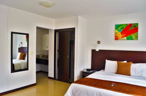 Imagen de la habitación del Hotel Pinares Plaza. Foto 4