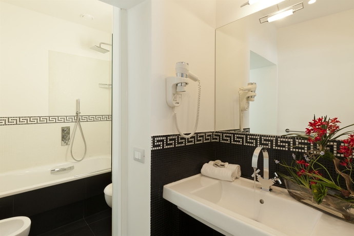 Imagen de la habitación del Hotel Pincio. Foto 8