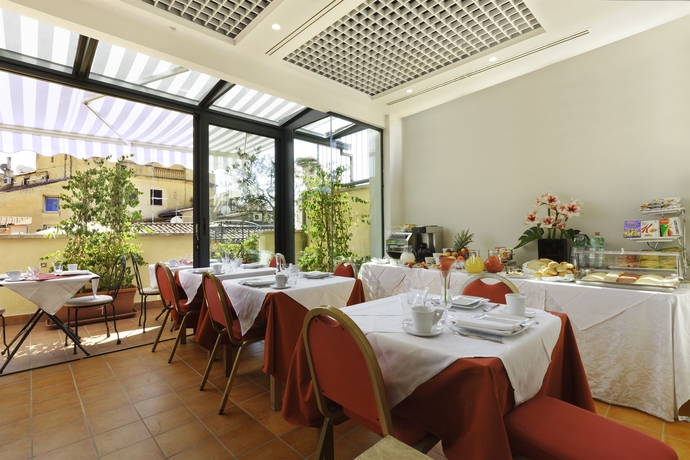 Imagen del bar/restaurante del Hotel Pincio. Foto 3