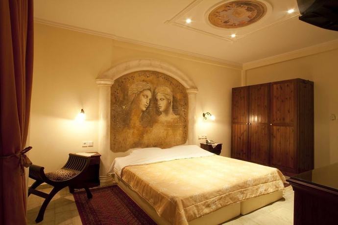 Imagen de la habitación del Hotel Pindos Palace. Foto 15