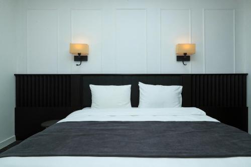 Imagen de la habitación del Hotel Pine Astoria. Foto 19