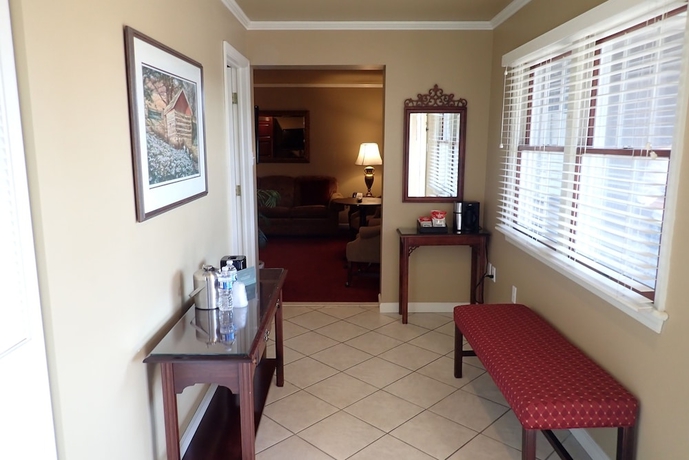 Imagen de la habitación del Hotel Pine Barn Inn, Danville. Foto 14