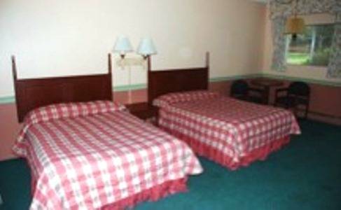Imagen de la habitación del Hotel Pine Beach Inn. Foto 2