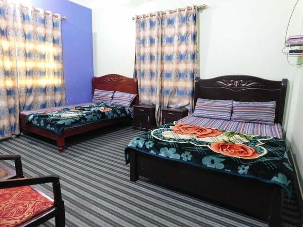 Imagen general del Hotel Pine Breeze And Restaurant. Foto 9