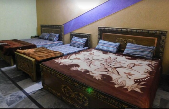 Imagen general del Hotel Pine Breeze And Restaurant. Foto 15