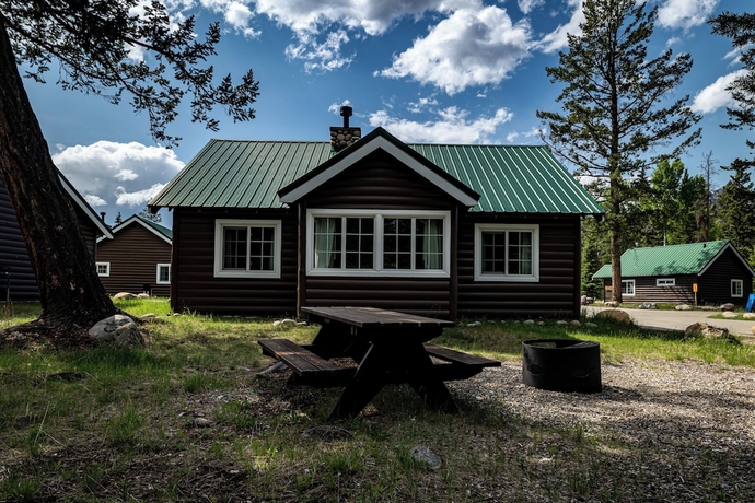 Imagen de la habitación del Hotel Pine Bungalows. Foto 6