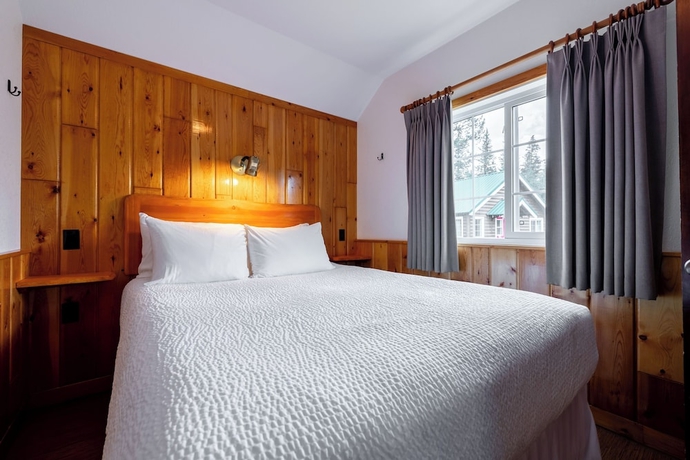 Imagen de la habitación del Hotel Pine Bungalows. Foto 11