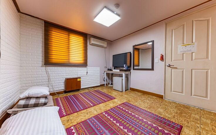 Imagen general del Hotel Pine Cheonan. Foto 3