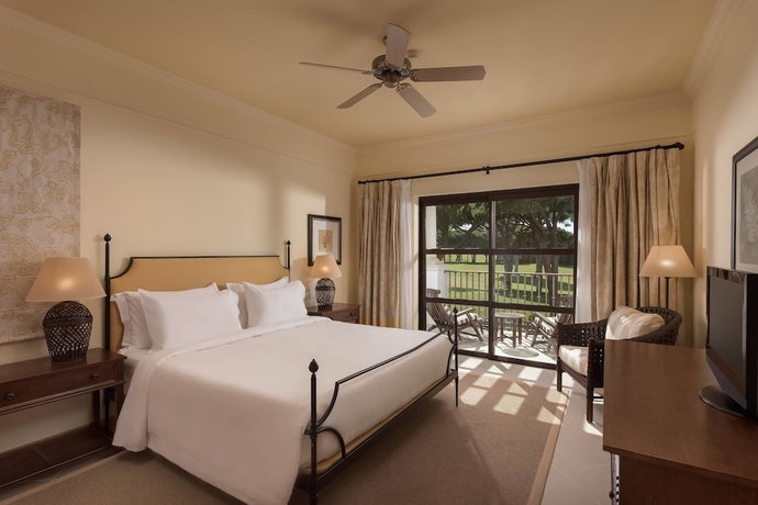 Imagen de la habitación del Hotel Pine Cliffs Residence. Foto 2