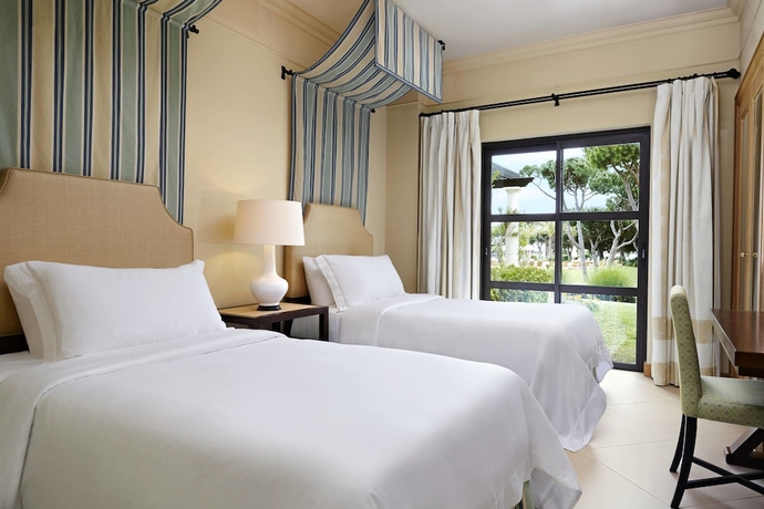 Imagen de la habitación del Hotel Pine Cliffs Residence. Foto 6