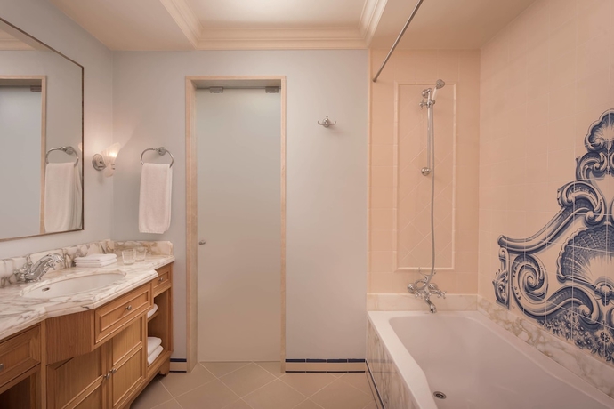 Imagen de la habitación del Hotel Pine Cliffs Residence. Foto 9