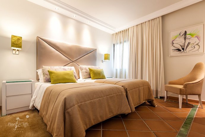 Imagen de la habitación del Hotel Pine Cliffs Suites. Foto 10