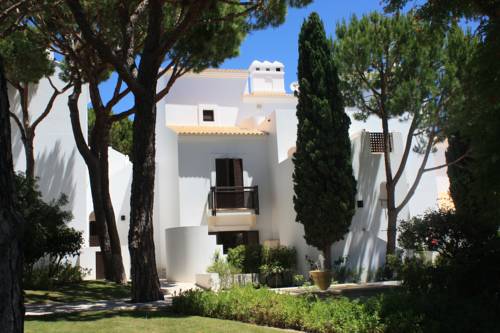 Imagen de los interiores del Hotel Pine Cliffs Village & Golf Suites. Foto 16