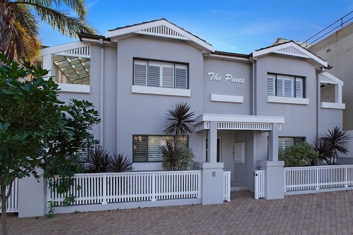 Imagen general del Hotel Pine Court Apartments. Foto 2