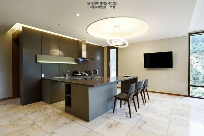 Imagen general del Hotel Pine Forest. Foto 1