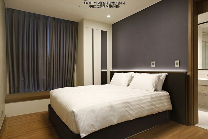 Imagen de la habitación del Hotel Pine Forest. Foto 22