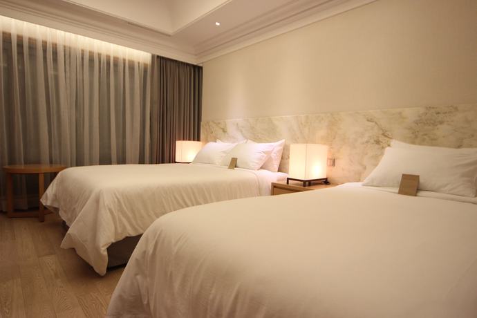 Imagen de la habitación del Hotel Pine Grove. Foto 6