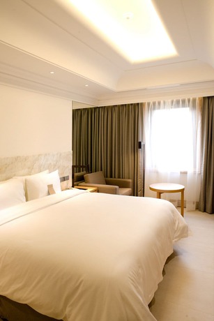 Imagen de la habitación del Hotel Pine Grove. Foto 16