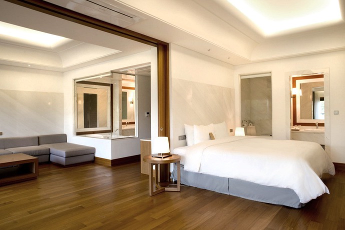 Imagen de la habitación del Hotel Pine Grove. Foto 17