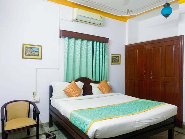 Imagen de la habitación del Hotel Pine Haveli - An Exquisite Heritage Stay. Foto 16