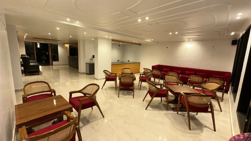 Imagen del bar/restaurante del Hotel Pine Heritage. Foto 7