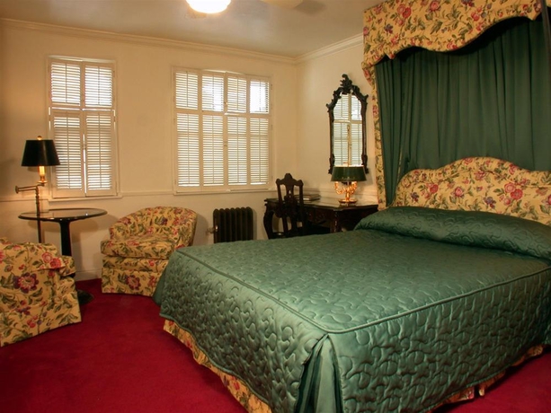 Imagen general del Hotel Pine Inn. Foto 14