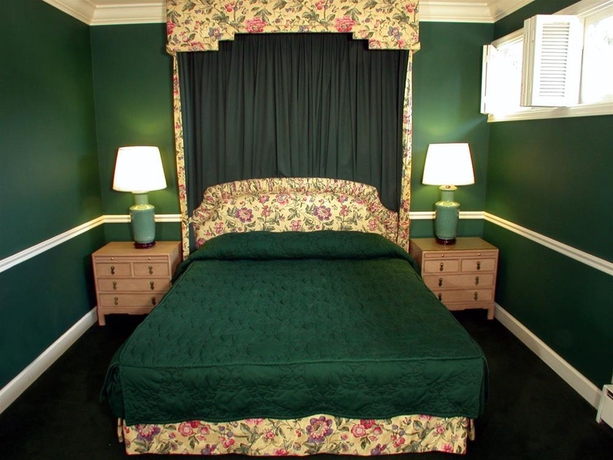 Imagen general del Hotel Pine Inn. Foto 3