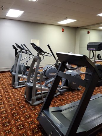 Imagen de los interiores del Hotel Pine Lake Resort and Banquets. Foto 6