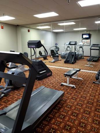 Imagen de los interiores del Hotel Pine Lake Resort and Banquets. Foto 11